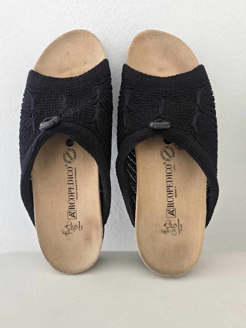 Arcopedico Women's Black Slip-On Comfort Sandals